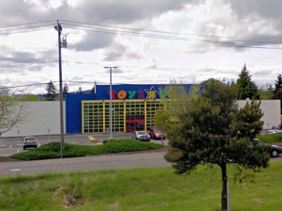 ToysRUs_Tigard_OR.jpg